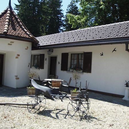 La Cibourg, Centre De Vacances Renan Exterior photo